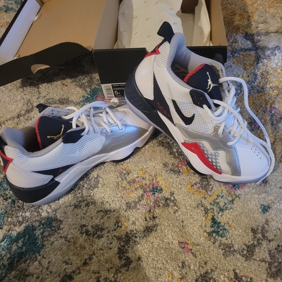 Jordan - Picture 3 of 5